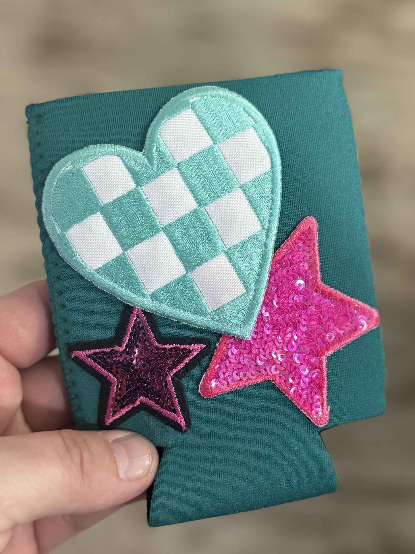Checker Heart Patch Can Cooler