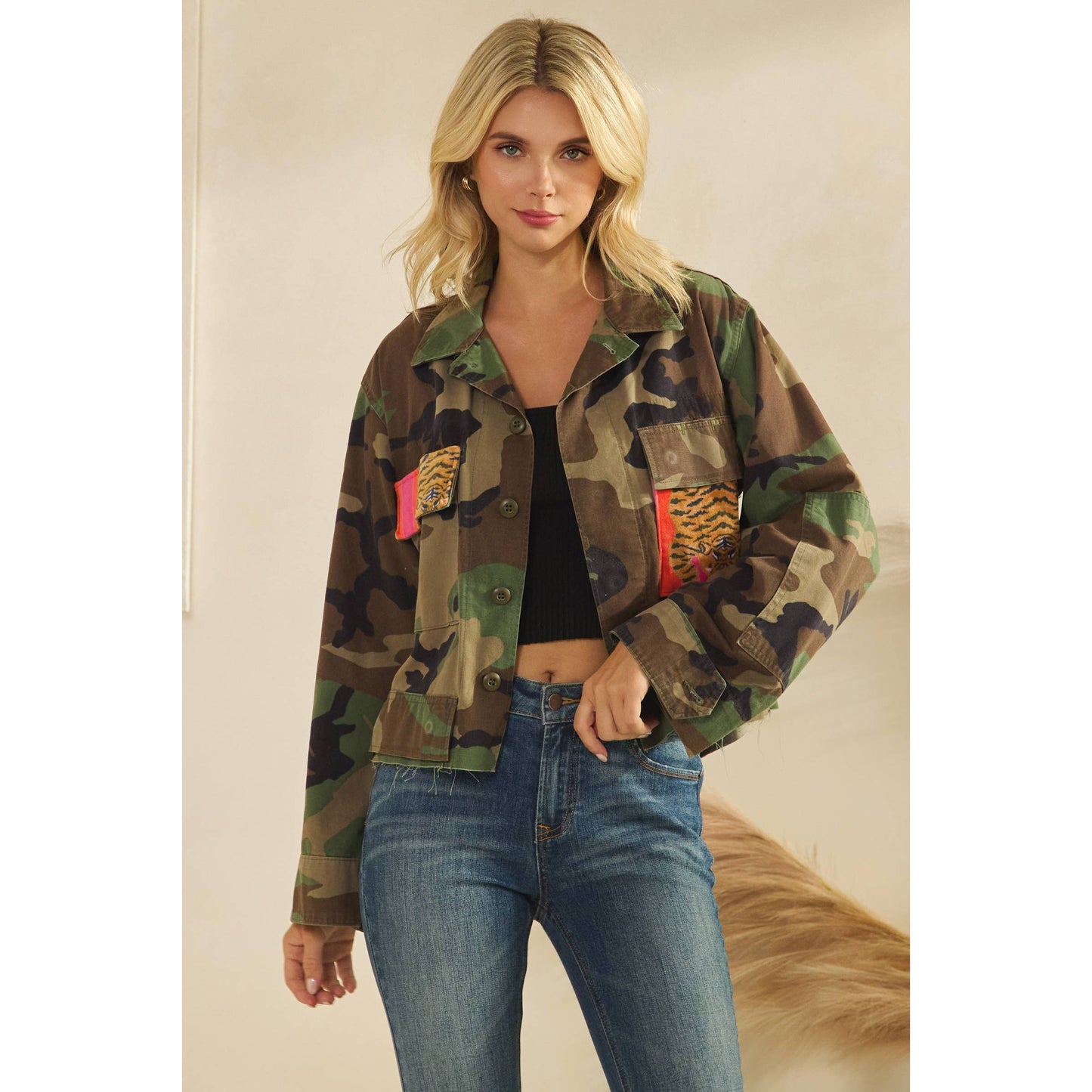 Camo jacket with Tiger Print contrast