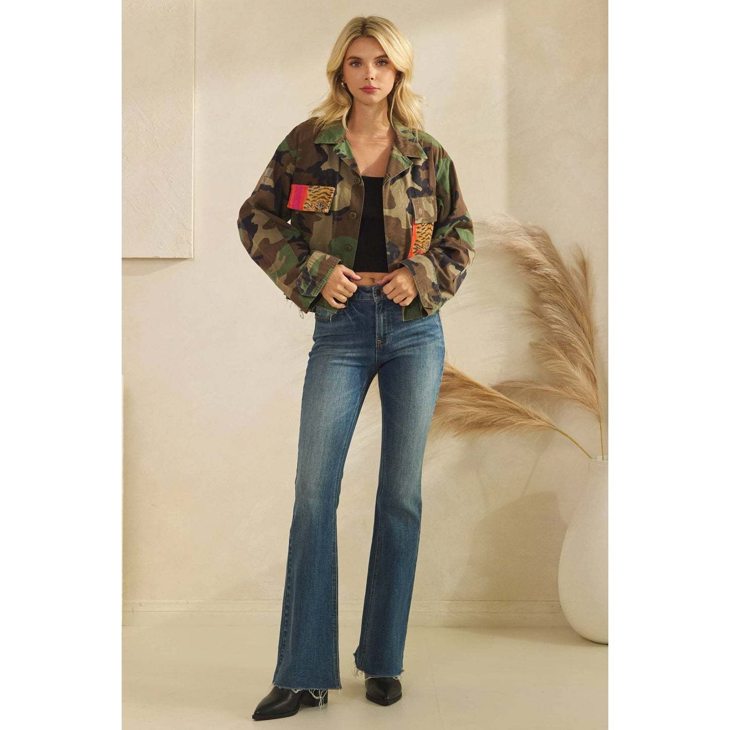 Camo jacket with Tiger Print contrast