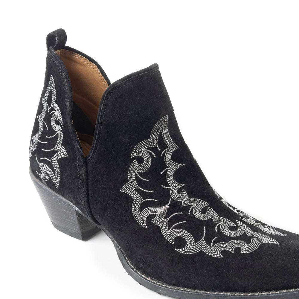 Trail Runner Booties in Black