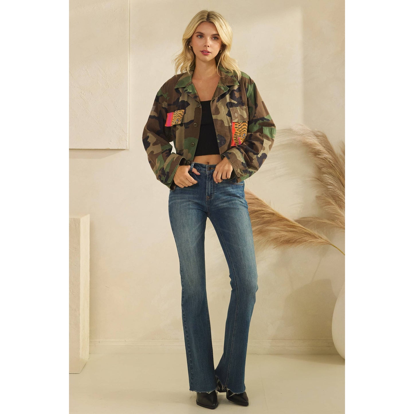 Camo jacket with Tiger Print contrast